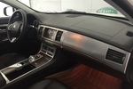 捷豹XJ2015款XJL 3.0 SC 两驱全景商务版