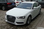 奥迪A4L2013款35 TFSI(2.0T)自动豪华型