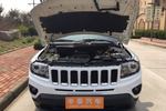 Jeep指南者2014款2.0L 两驱运动版