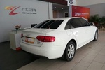 奥迪A4L2010款2.0TFSI 标准型