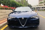 阿尔法罗密欧Giulia2018款2.0T 200HP 豪华版 碳纤维限量版