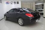 标致5082012款2.0L 自动智享版