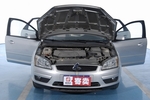 福特福克斯三厢2005款1.8L 自动时尚型