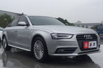 奥迪A4L2015款30 TFSI 自动舒适型