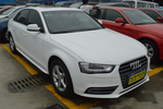 奥迪A4L2013款35 TFSI(2.0T)自动标准型