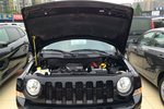 Jeep自由客2014款2.4L 豪华导航版