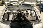 大众高尔2005款四门基本型