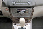 日产轩逸2012款1.8XV CVT 豪华版