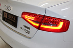 奥迪A4L2013款40 TFSI(2.0T)quattro运动型