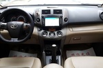 丰田RAV42011款2.4L 手动四驱至臻导航版 