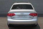 奥迪A4L2011款2.0TFSI 标准型