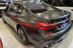 宝马7系2018款M760Li xDrive 卓越奢华版