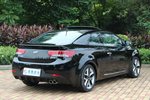 起亚速迈2010款2.0L AT运动版（红色内饰）