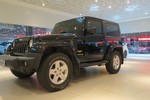 Jeep牧马人四门版2011款3.8L 撒哈拉