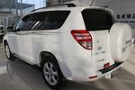 丰田RAV42011款2.4L 自动四驱至臻导航版 