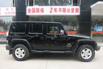 Jeep牧马人四门版2011款3.8L 撒哈拉