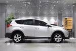 丰田RAV42015款2.0L CVT四驱新锐版