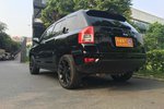 Jeep指南者2013款2.0L 两驱炫黑豪华版