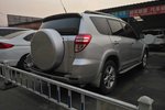 丰田RAV42011款2.4L 自动四驱至臻导航版 