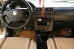 大众高尔2005款四门基本型