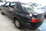 大众桑塔纳2001款2000GLi Comfort (半选) 手动