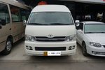 丰田HIACE2011款2.7L 自动豪华版13座