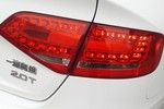 奥迪A4L2010款2.0TFSI 舒适型