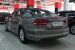 大众帕萨特2011款1.8TSI DSG 尊荣版