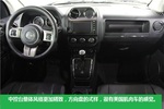 Jeep指南者2012款2.4 豪华导航版