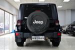 Jeep牧马人四门版2011款3.8L 撒哈拉