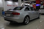 奥迪A4L2011款2.0TFSI 运动型