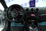 奥迪TT2013款TT Coupe 2.0TFSI 白色经典版