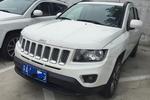 Jeep指南者2014款2.4L 四驱豪华导航版