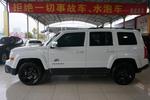 Jeep自由客2014款2.4L 运动版