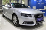 奥迪A4L2012款2.0TFSI 技术型