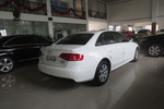 奥迪A4L2010款2.0TFSI 标准型