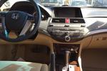 本田雅阁2010款2.4L LX