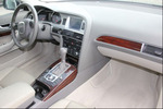 一汽大众(奥迪) A6L 2009款 2.4 无级变速 舒适型 三厢                 点击看大图