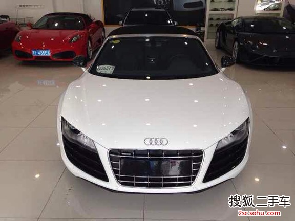 奥迪R82011款Spyder 5.2 FSI quattro