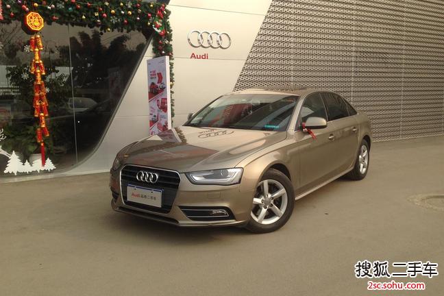 奥迪A4L2012款2.0TFSI 标准型