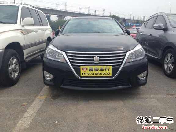 丰田皇冠2012款V6 2.5 Royal Saloon尊贵