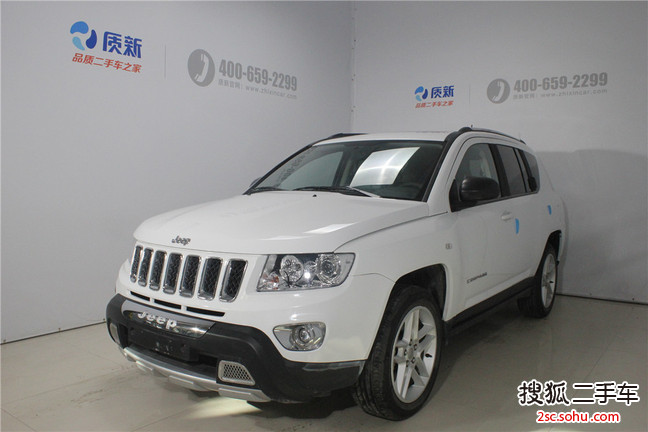 Jeep指南者2012款2.4 豪华导航版