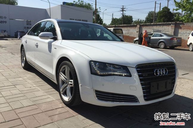 奥迪A8L2013款45 TFSI quattro豪华型