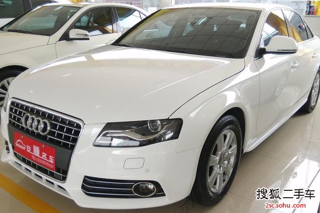 奥迪A4L2012款2.0TFSI 标准型