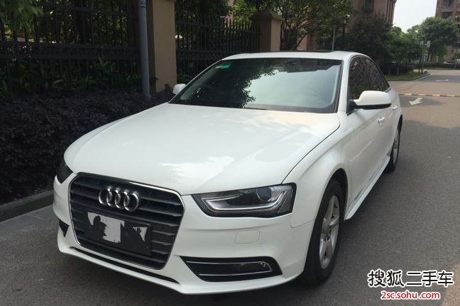 奥迪A4L2012款2.0TFSI 舒适型