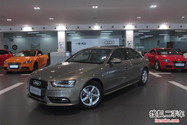 奥迪A4L2013款35 TFSI 自动舒适型