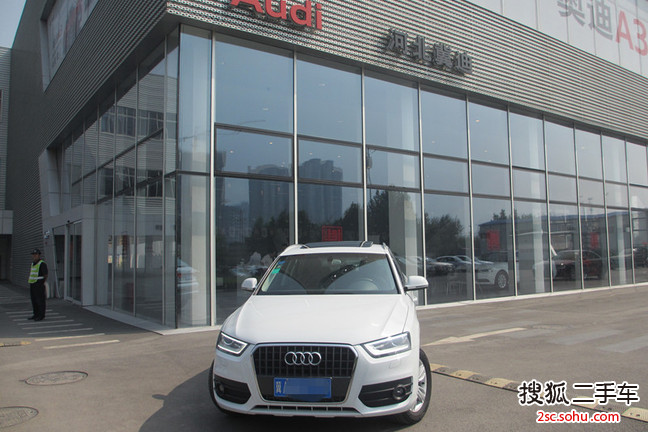 奥迪Q32013款35 TFSI 舒适型