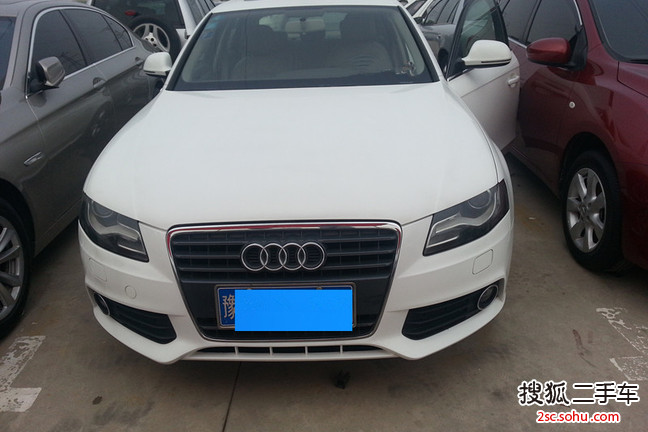 奥迪A4L2011款2.0TFSI 标准型