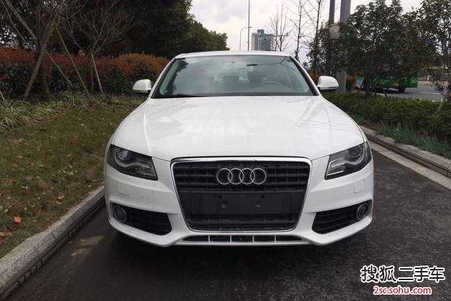 奥迪A4L2010款2.0TFSI 舒适型