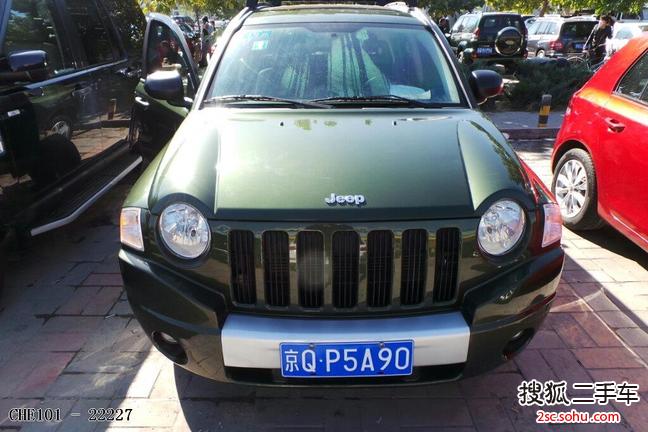 Jeep指南者2009款2.4L 运动版